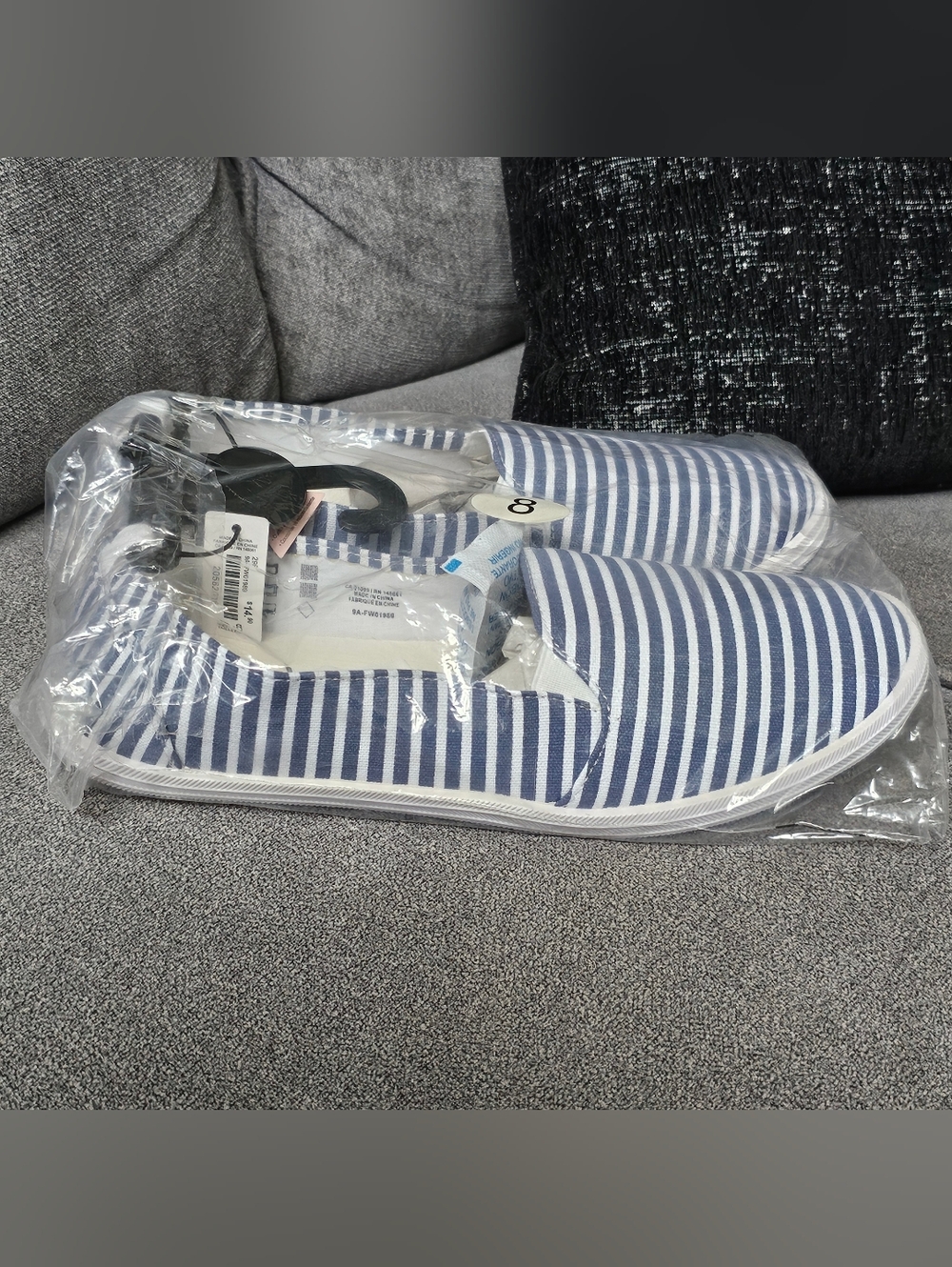 NWT Ardene Sneakers Canvas Slip On Blue White Stripe 8 Shoe Nautical Flats - Picture 3 of 4